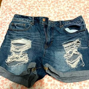 Forever 21 short jeans